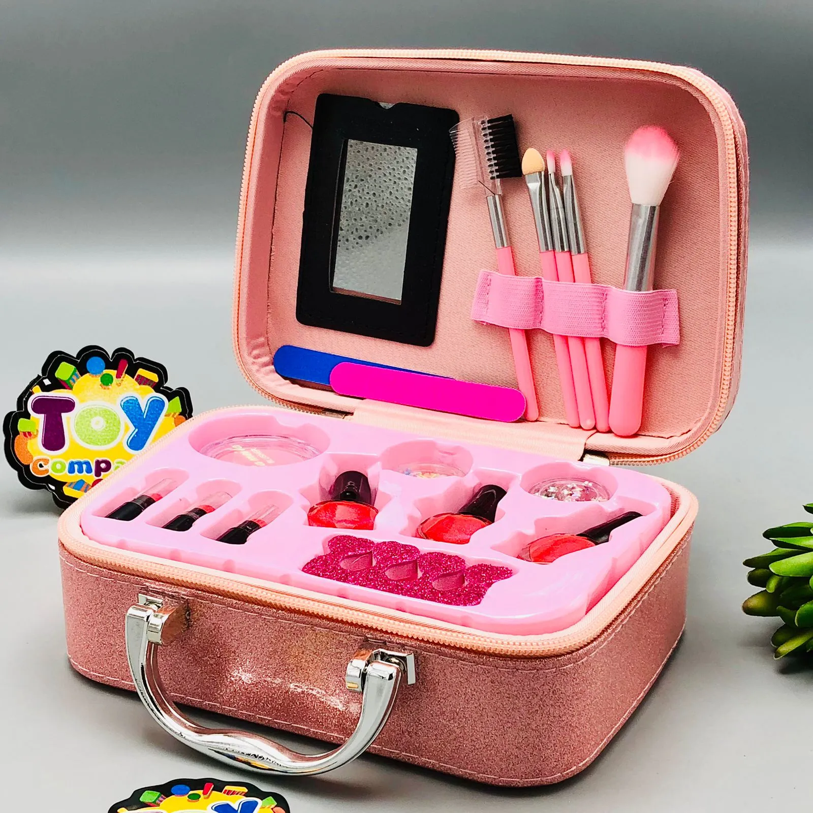 19Pcs Realistic Fashion Girl Makeup Bag