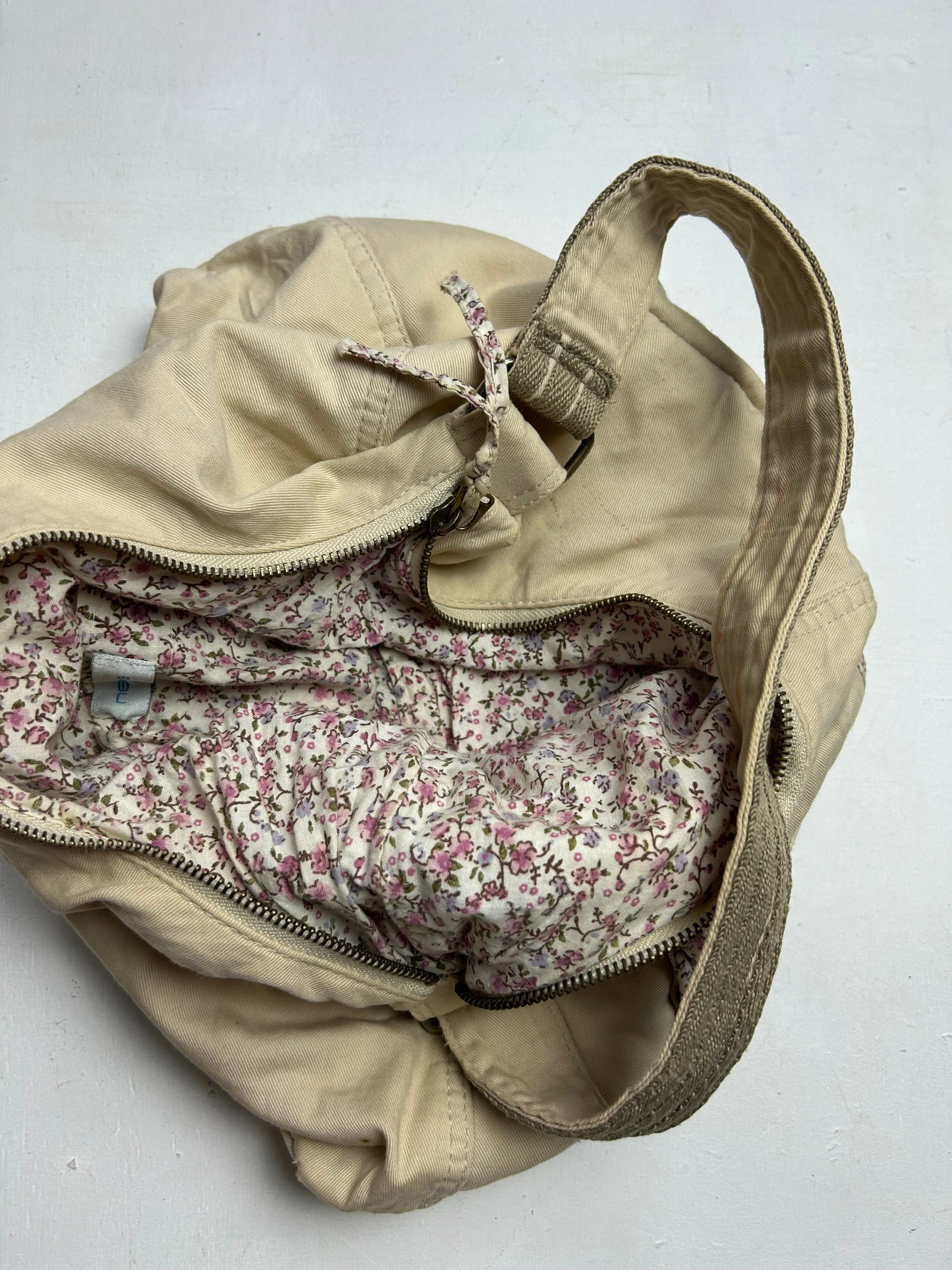 Beige cream utility pockets y2k vintage besace shoulder bag