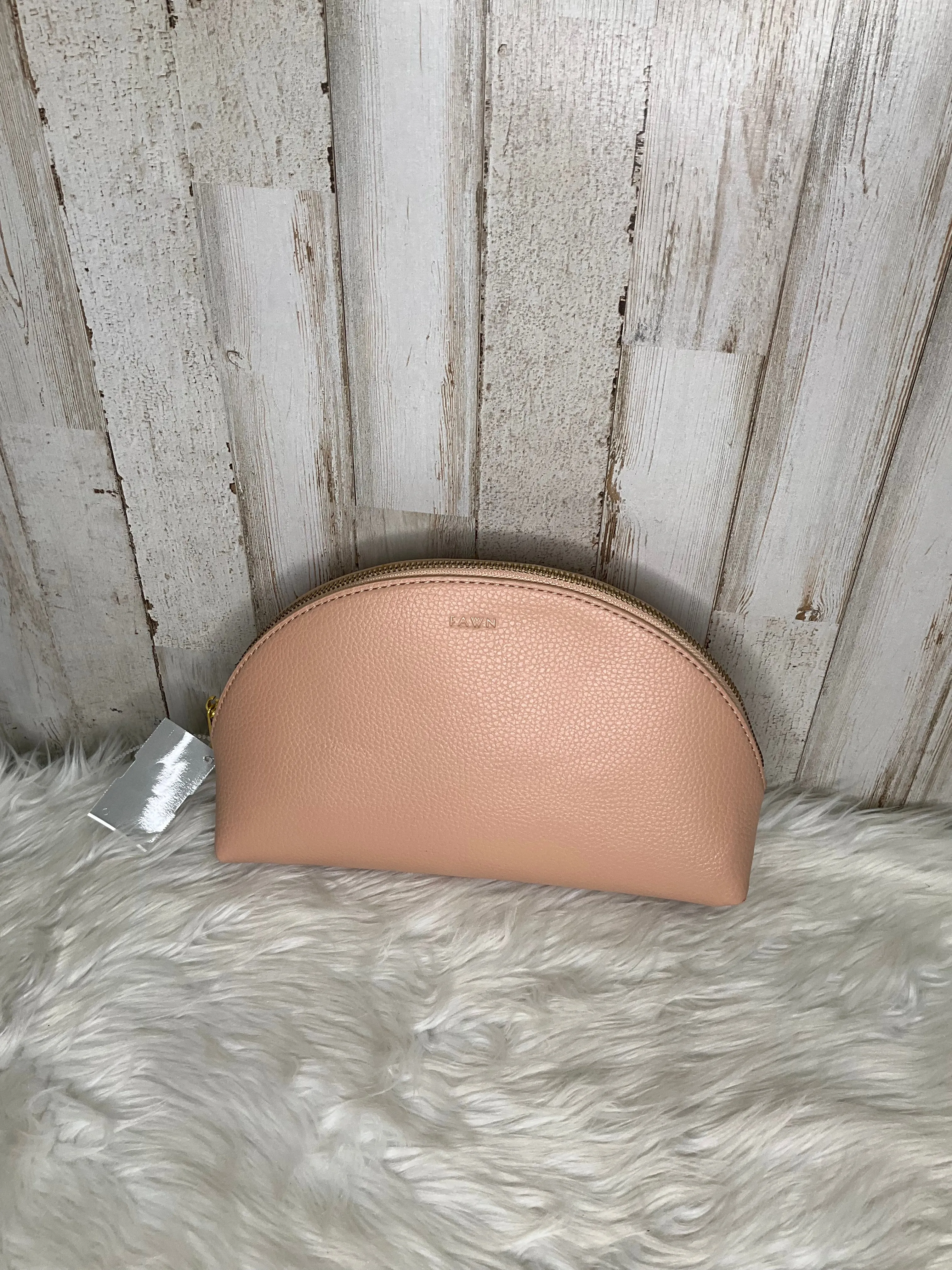 Makeup Bag By Clothes Mentor  Size: Medium