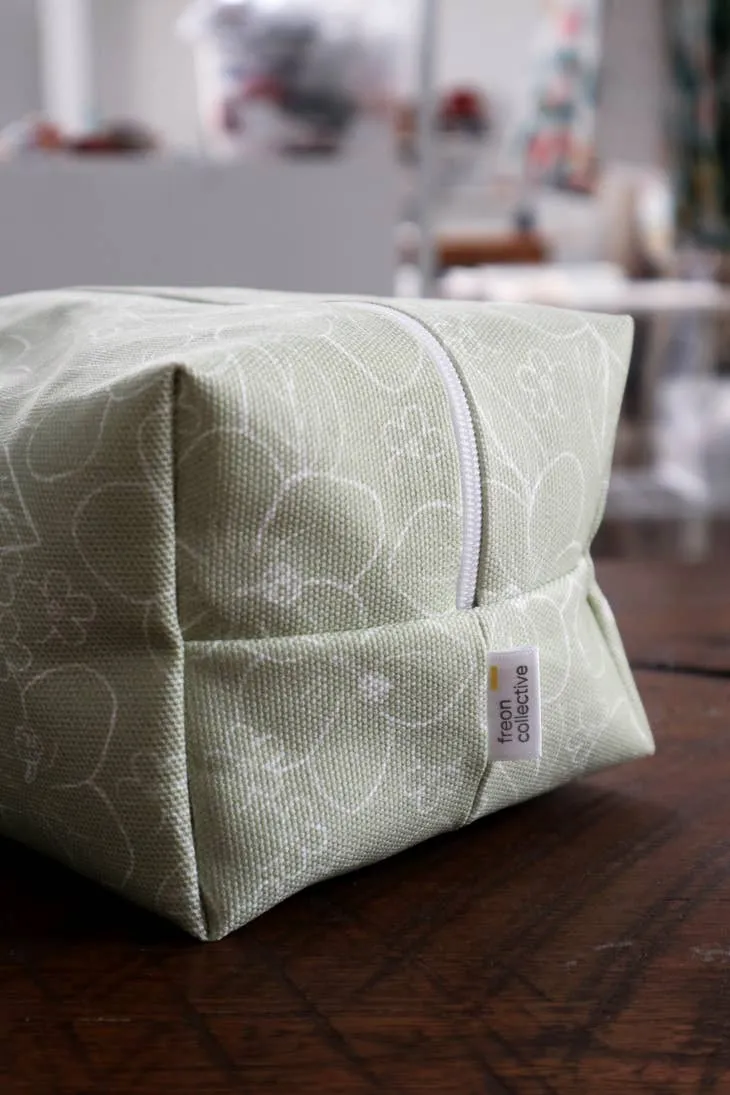 Makeup Bag - Olive Florals