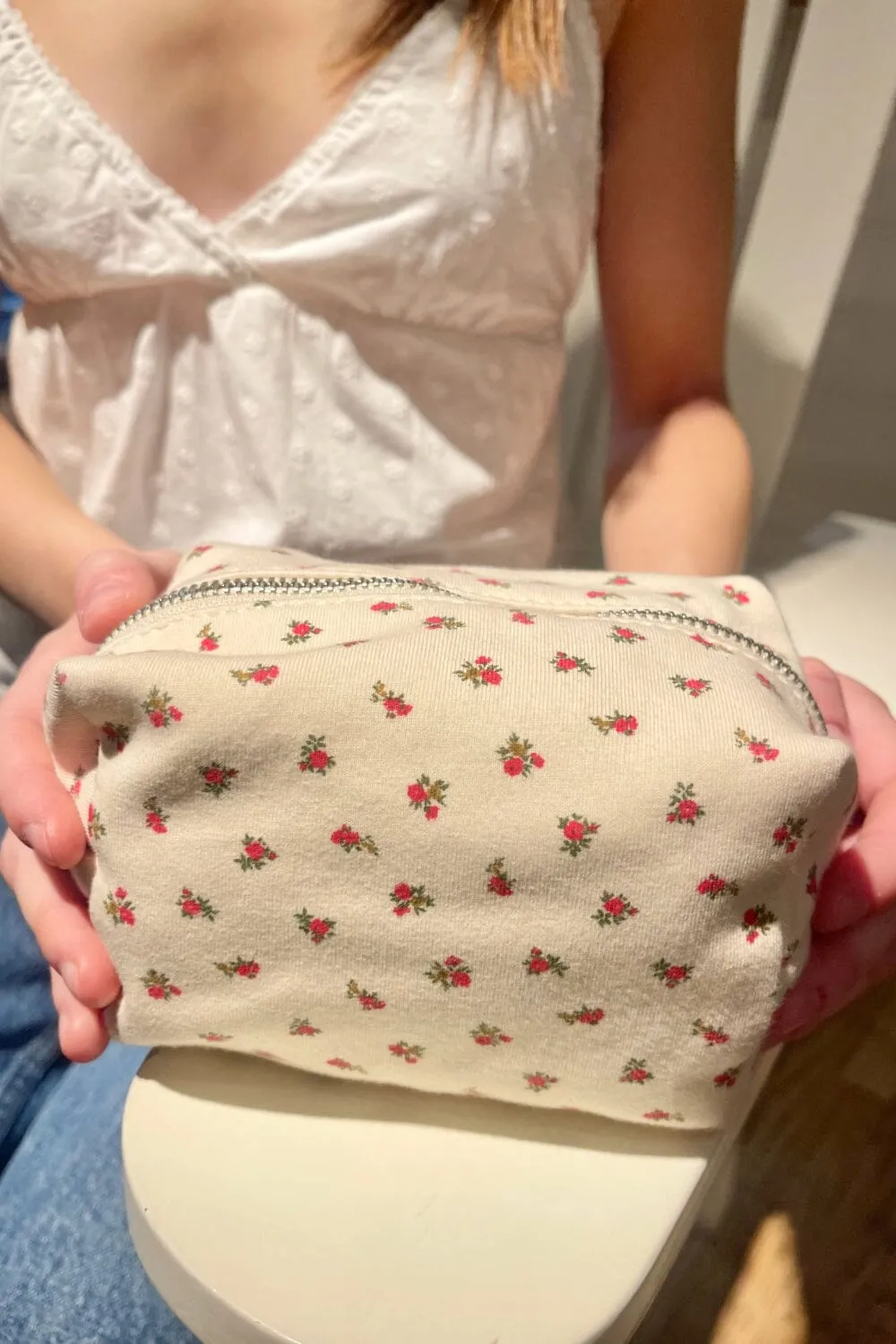 Red Roses Mini Makeup Bag