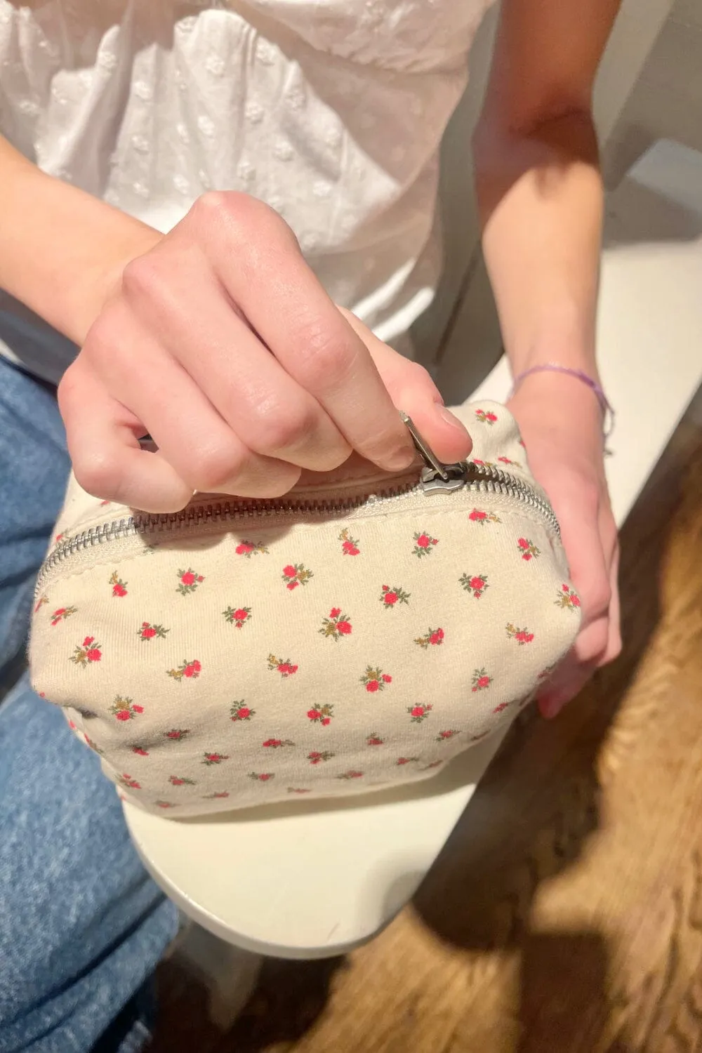 Red Roses Mini Makeup Bag